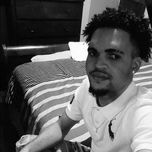 Meet your Posher, Claudio